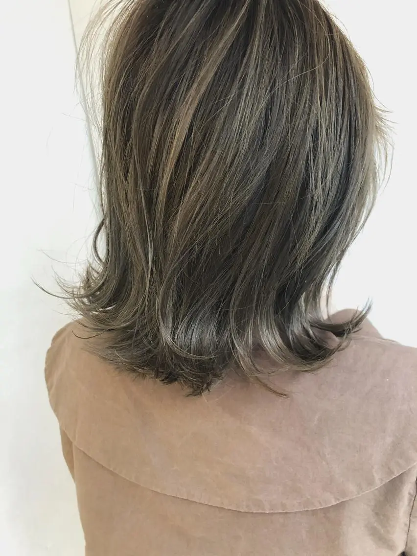 【ミニモ限定】【平日限定】《ダメージ94%カット》ケアブリーチダブルカラー+似合わせカット+《髪質改善》トリートメントの写真
