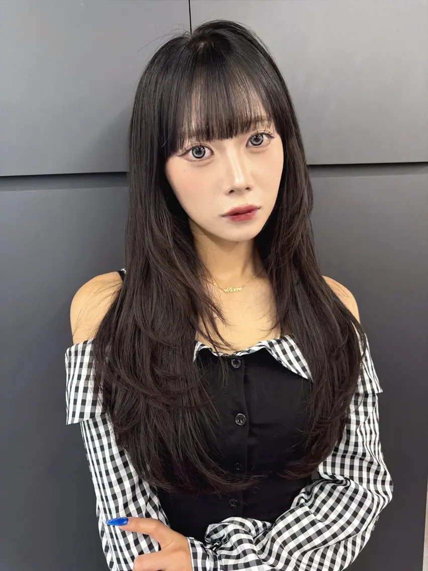 ロング 透明感カラー🎀 縮毛矯正🫧Aikaのヘアスタイル