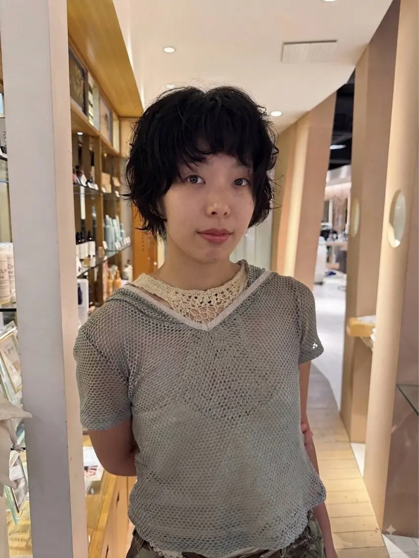 ショート パーマ カット パーマ トリートメント 岡田 万侑のヘアスタイル