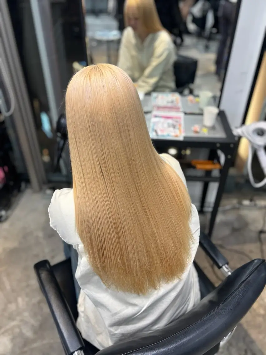 ロング カラー ヘアアレンジ ヘアカラー トリートメント 💟ケア×ハイトーン 💟/ミオのヘアスタイル