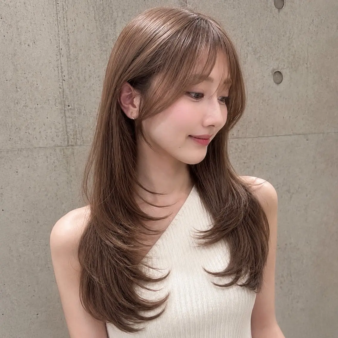 ロング カラー ロングレイヤー ベージュカラー ブラウンカラー 透明感カラー くびれヘア カット ヘアカラー トリートメント 盛れる顔まわりカット 髪質改善/渋谷/れんのヘアスタイル