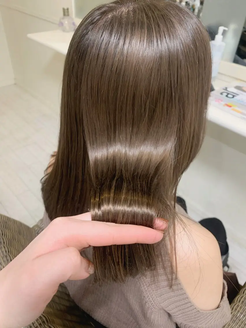 ミディアム カラー ブリーチ カット ヘアカラー トリートメント マルナ本店 ペコのヘアスタイル