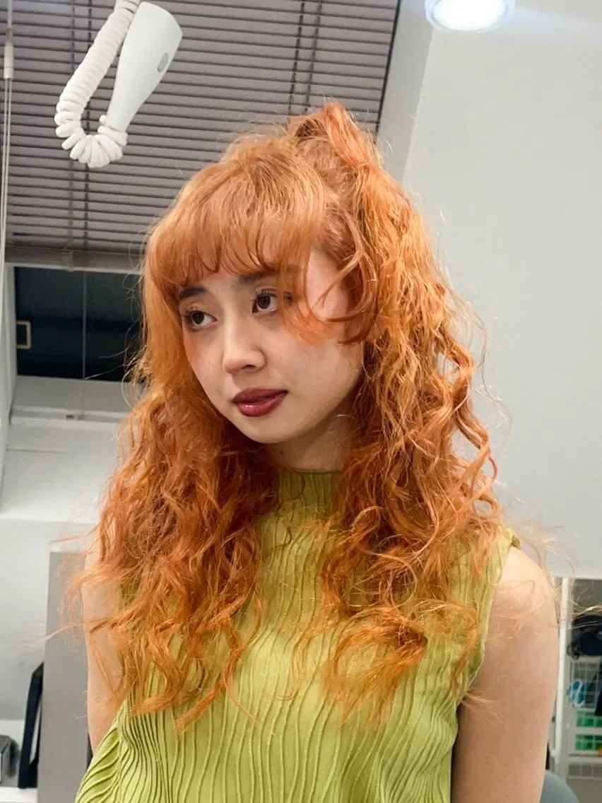 ロング カラー ヘアアレンジ 🦠デザインカラー/ 魚瀬あおい🦠のヘアスタイル