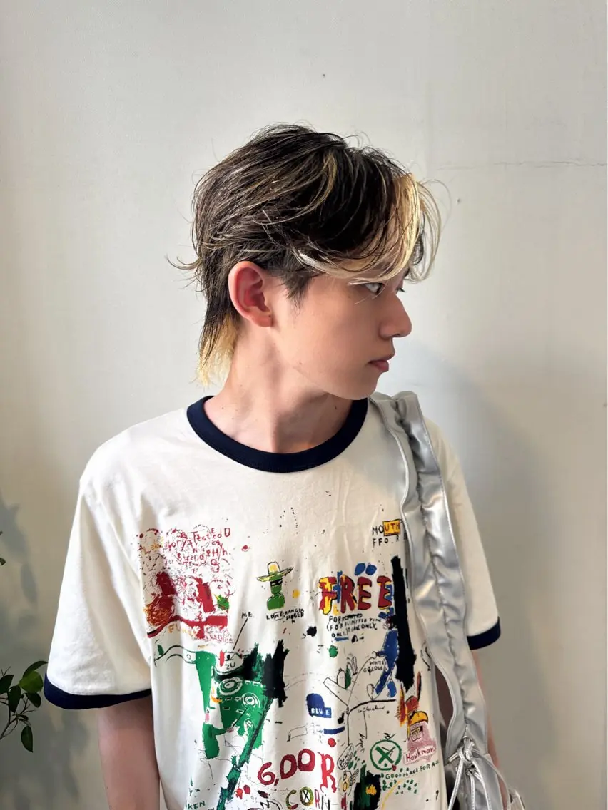 カラー メンズ ヘアカラー トリートメント メンズ特化シャドウパ ーマラウンドマッシュのヘアスタイル