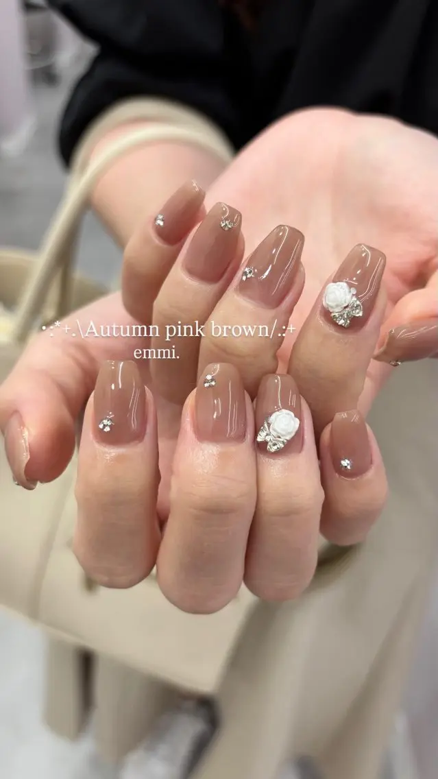ネイル 氷ネイル・うるうるネイル ハンドネイル emmi nailのネイルデザイン