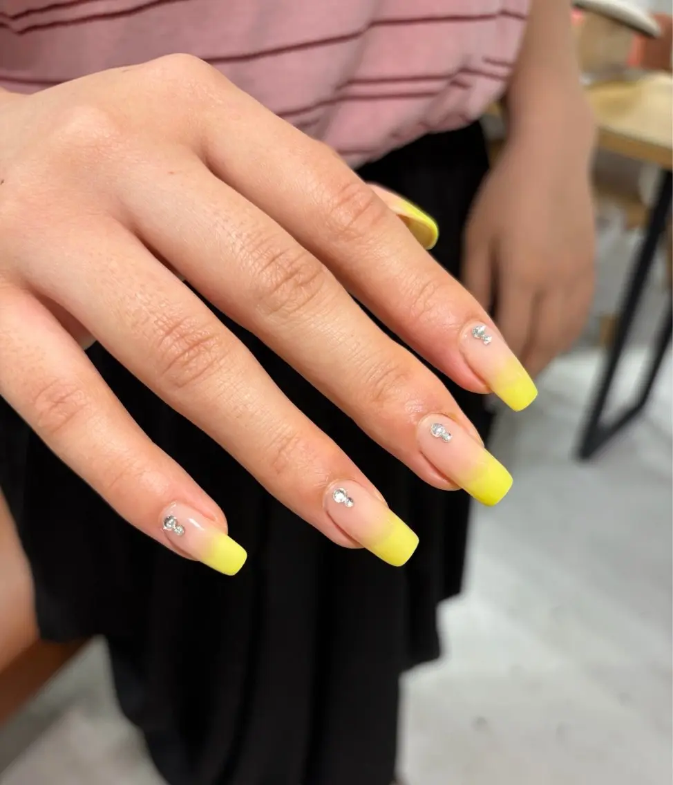 ネイル Hi,nail minaのネイルデザイン