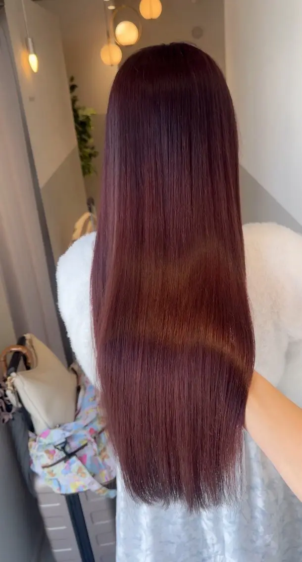 ロング カラー ブリーチ ボルドーカラー ブリーチなしカラー ピンクカラー 髪質改善 ヘアカラー トリートメント SHOTA/レイヤー ＆ピンクラベンダーのヘアスタイル