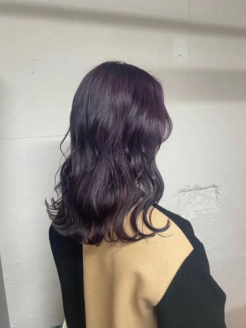 ミディアム ヘアカラー tokute 中野真咲🐺のヘアスタイル