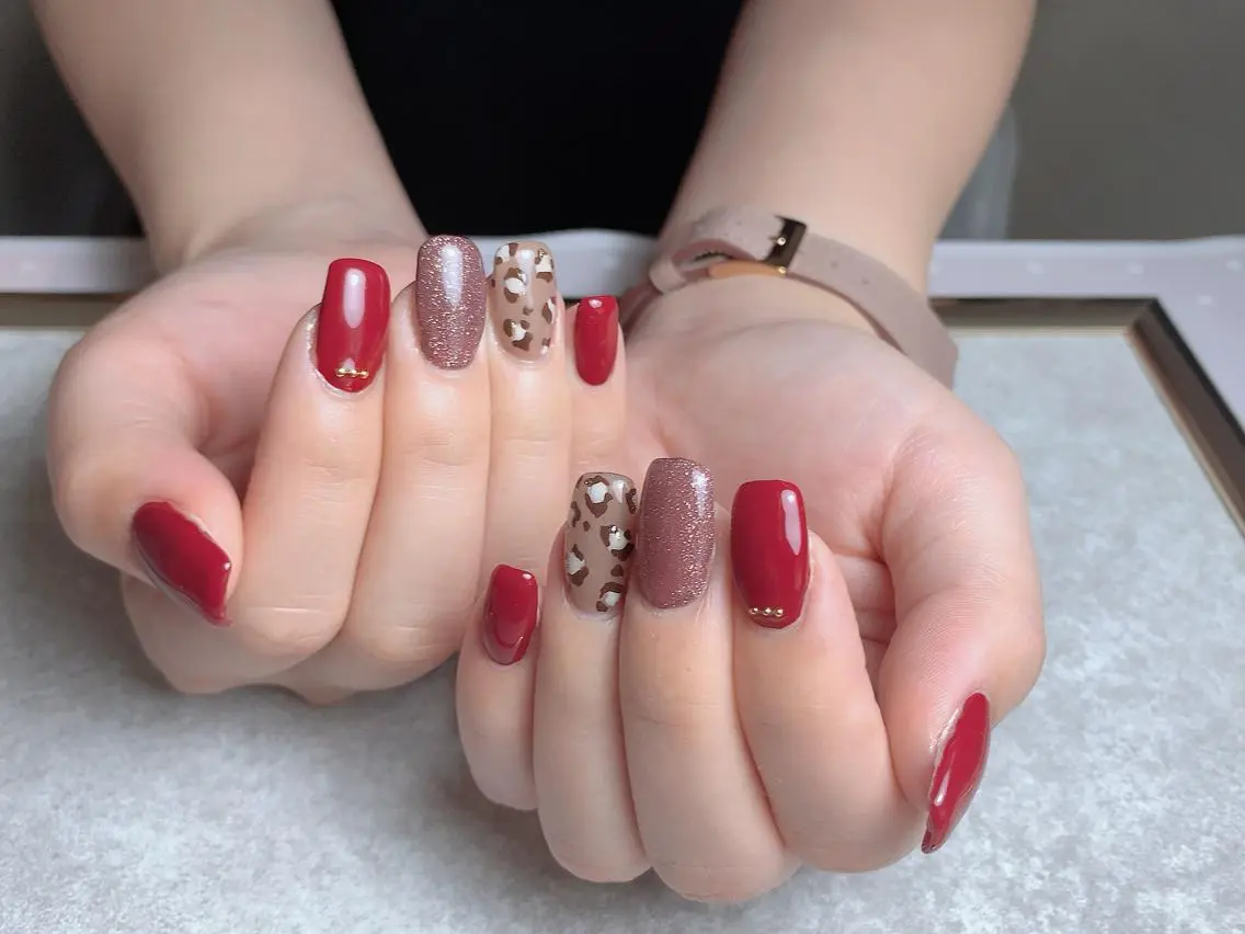 ネイル アニマル柄 ボルドー Flora Nail 【フローラ ネイル】のネイルデザイン