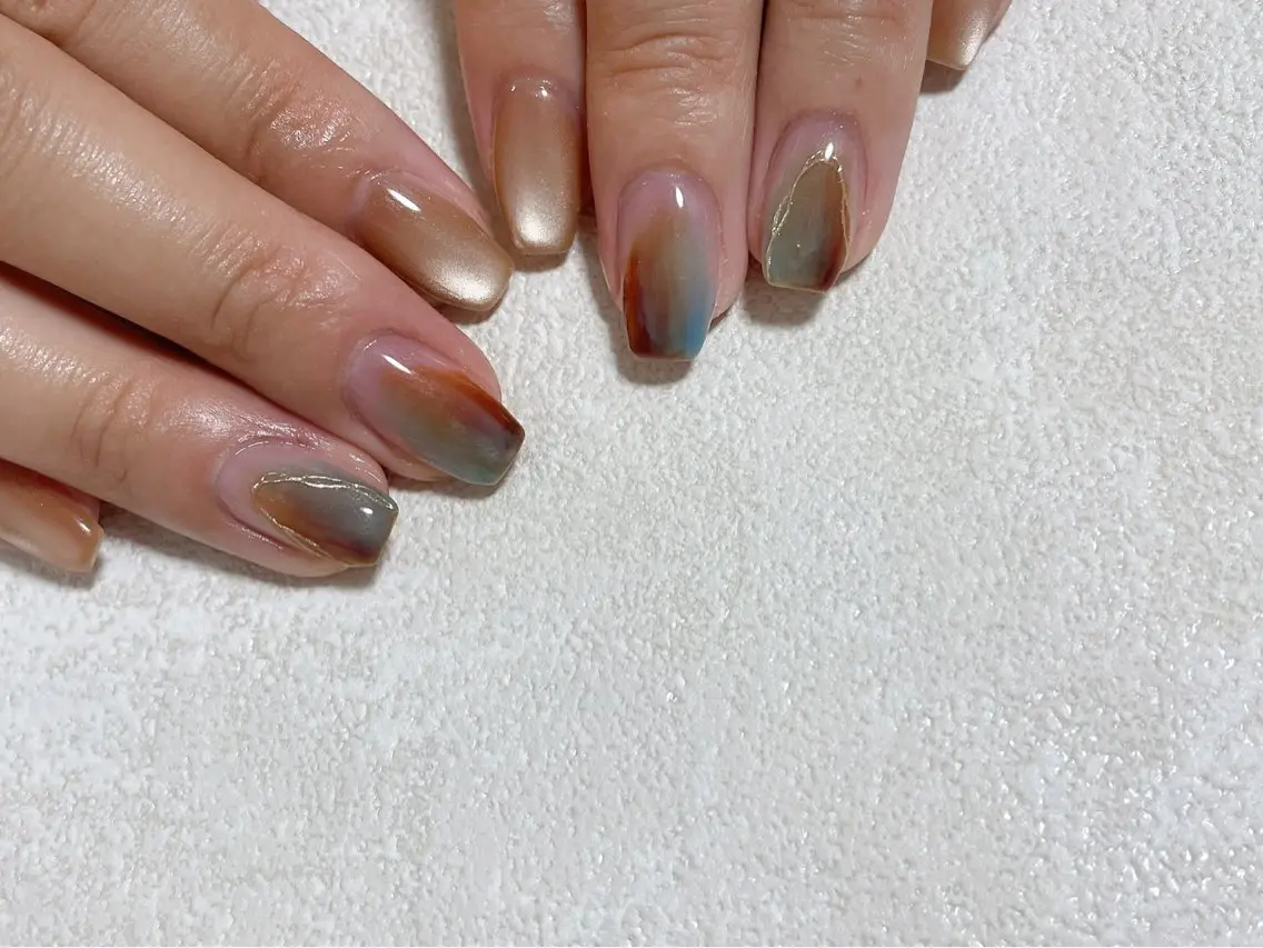 ネイル オーロラネイル ブルー フットネイル フレンチネイル ジェルネイル kiki nail たまプラーザのネイルデザイン