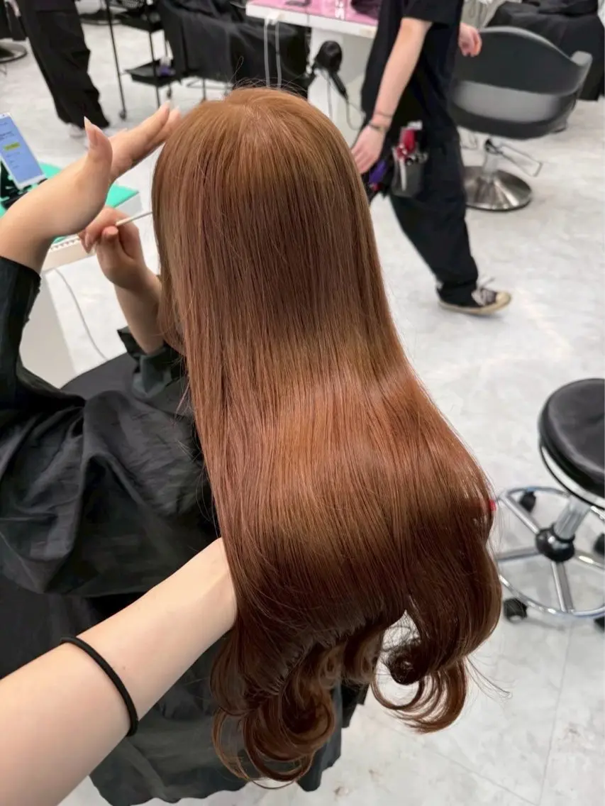 カラー オリーブ/ワンホン SHIONのヘアスタイル
