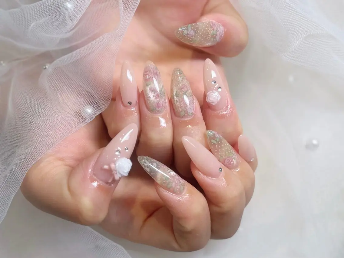 ネイル ワンホン韓国ちゅるん ネイル✨🎀AMIのネイルデザイン