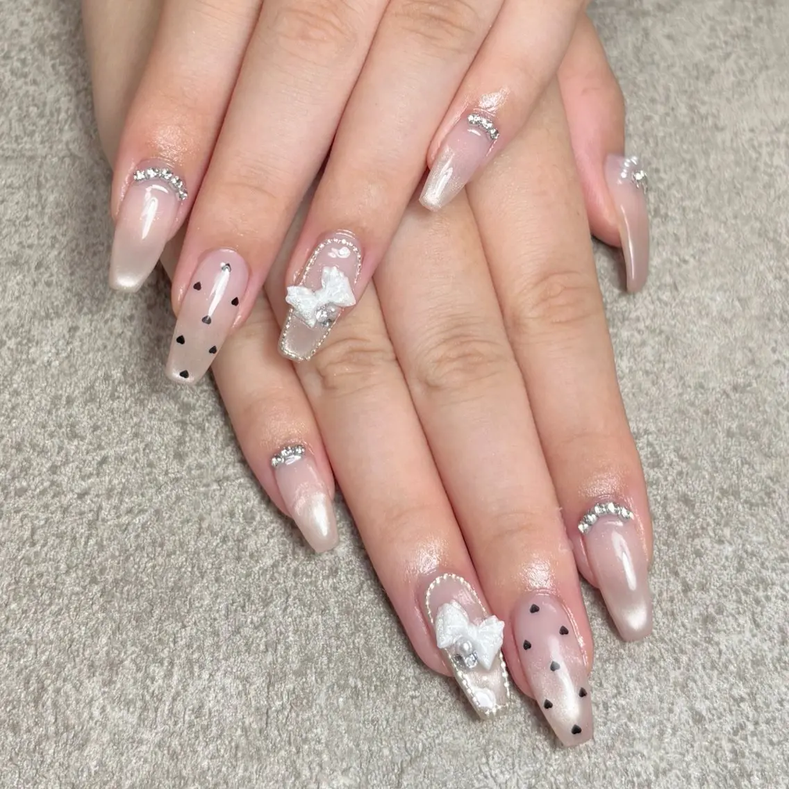 ネイル ハンドネイル nailroom DIASOMNIAのネイルデザイン