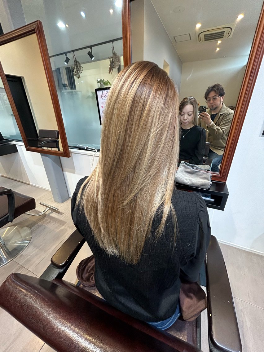 ロング ハイライト ヘアカラー トリートメント 茂木 良太のネイルデザイン