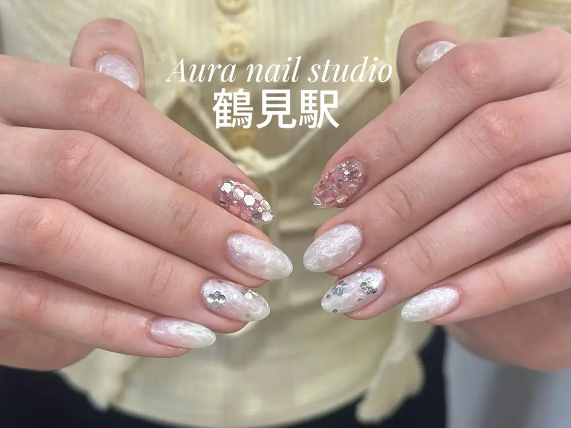 ネイル ハンドネイル Aura nail 🍐💫のネイルデザイン