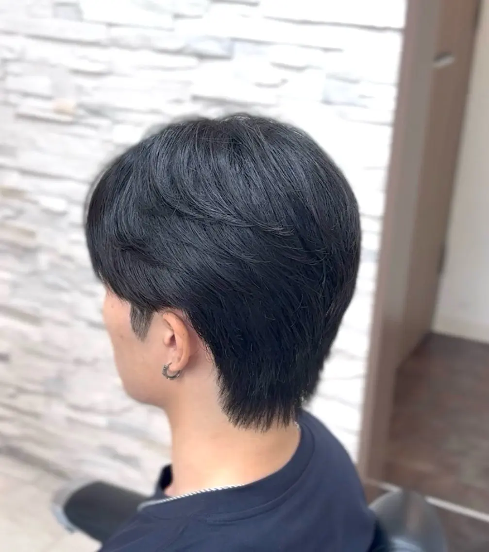 ショート パーマ メンズ センターパート くせ毛 縮毛矯正 縮毛矯正 フルハタヒロト 六本木理容師のヘアスタイル