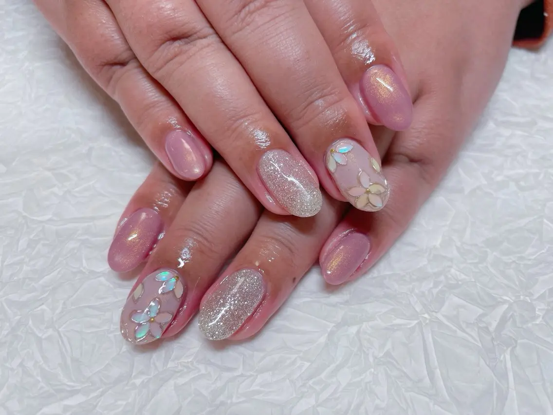 ネイル 春ネイル 💫ゆか_ Nailartistのネイルデザイン