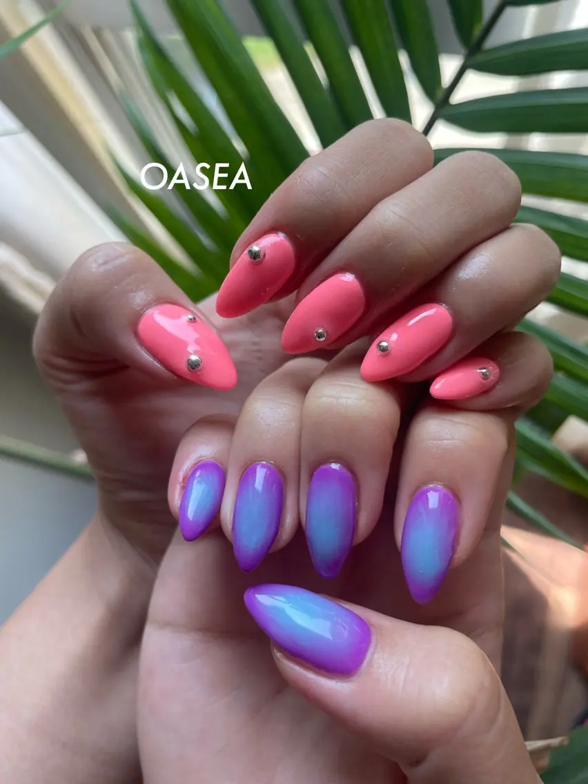 ネイル ハンドネイル 🌞💜 KAORI 🌴のネイルデザイン