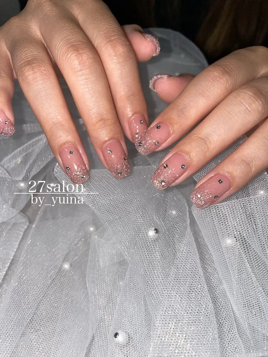 ネイル フラッシュネイル グラデーション ラメ(グリッター) ラメグラデーション 27salon yuinaのネイルデザイン