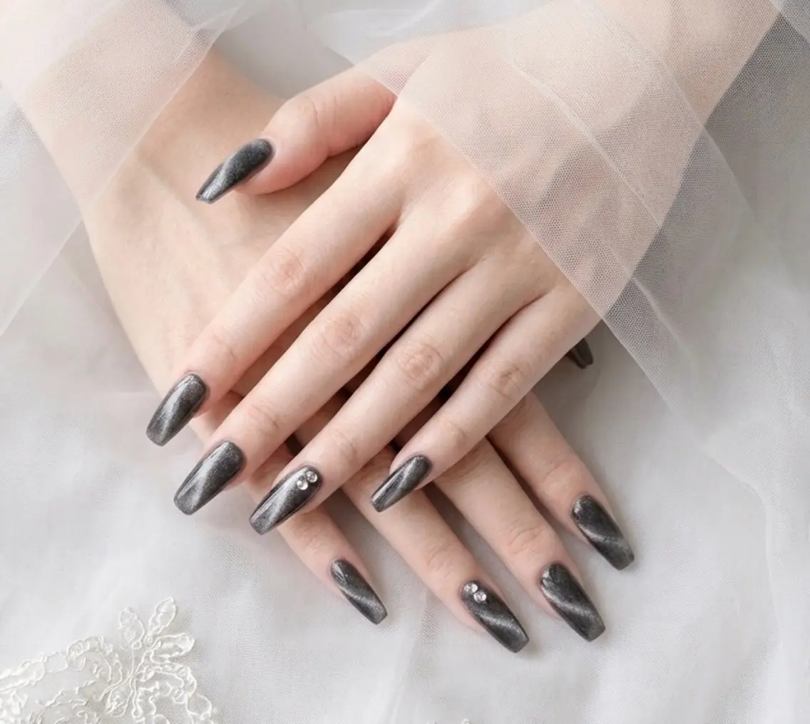 ネイル キラキラネイル ストーンネイル Michan Nailのネイルデザイン