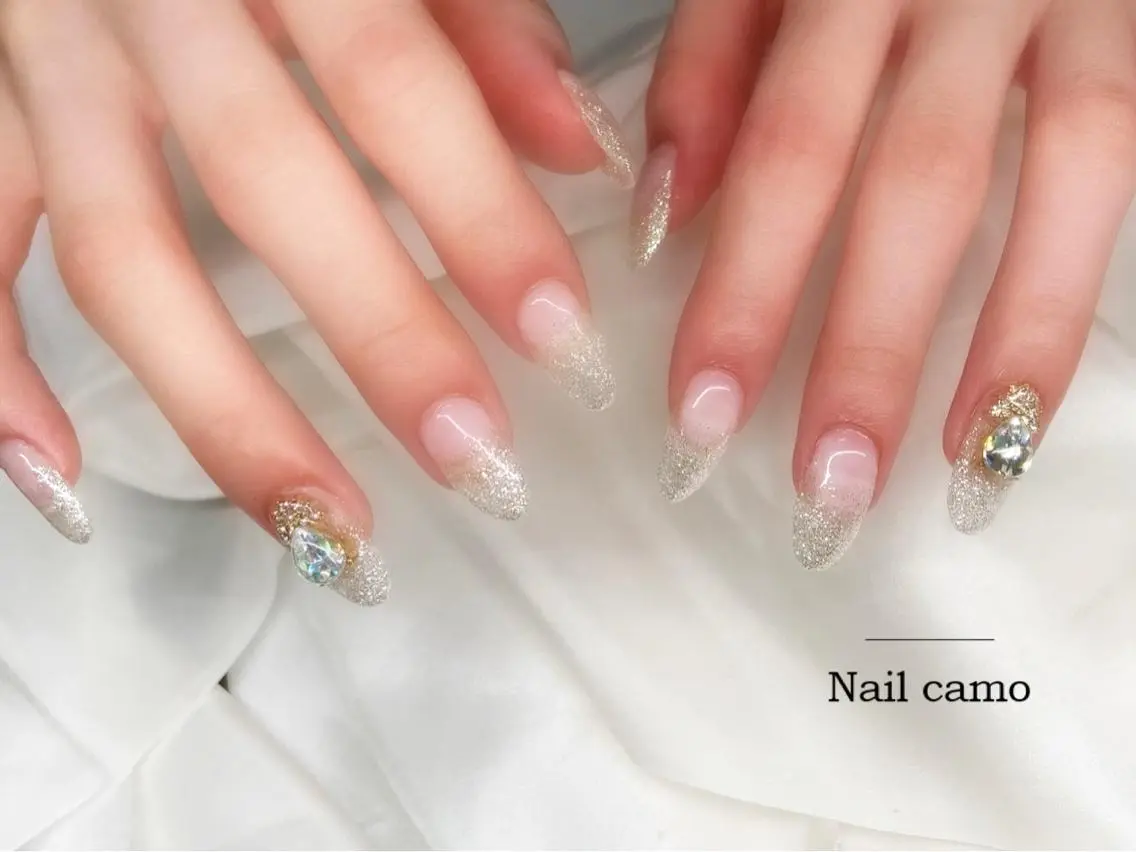 💅【丁寧ケア＆オフなし】長さ出し10本＋ラメグラの写真