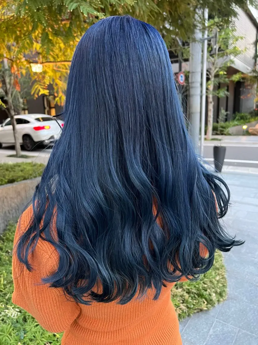 カラー ネイビーカラー リアム 【LIam】のヘアスタイル
