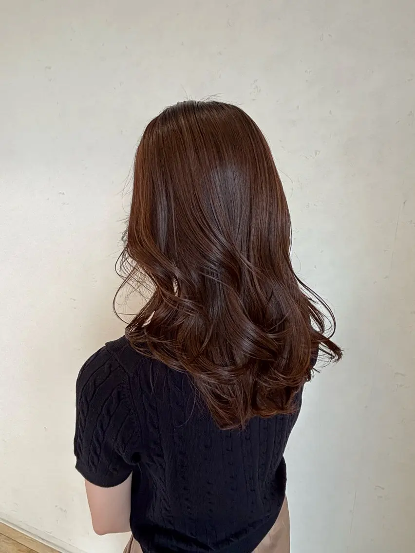 ロング レディースレイヤー× 透明感カラー/紗彩のヘアスタイル