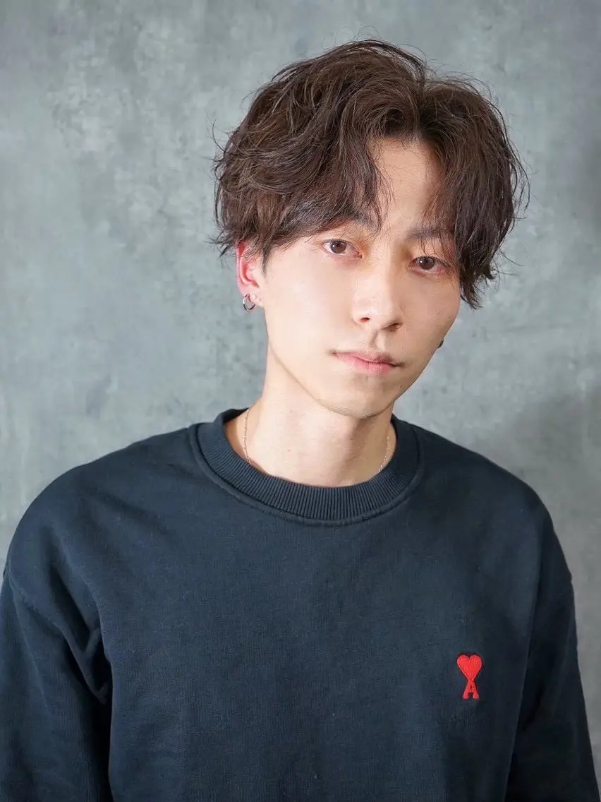 ミディアム 高崎 健司のヘアスタイル