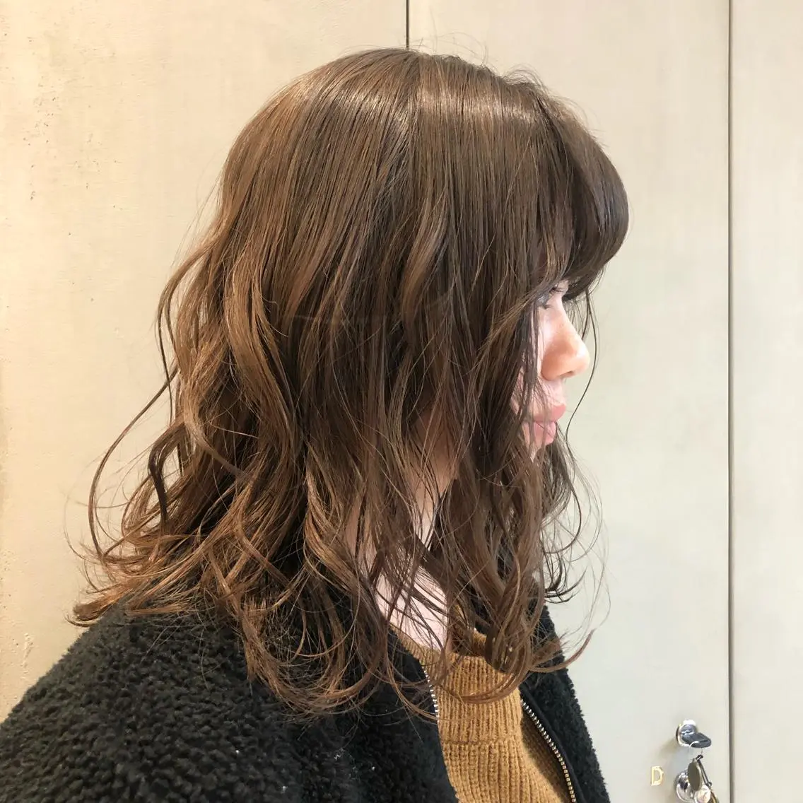 ミディアム カラー ベージュカラー ブリーチ 古屋 花織のヘアスタイル
