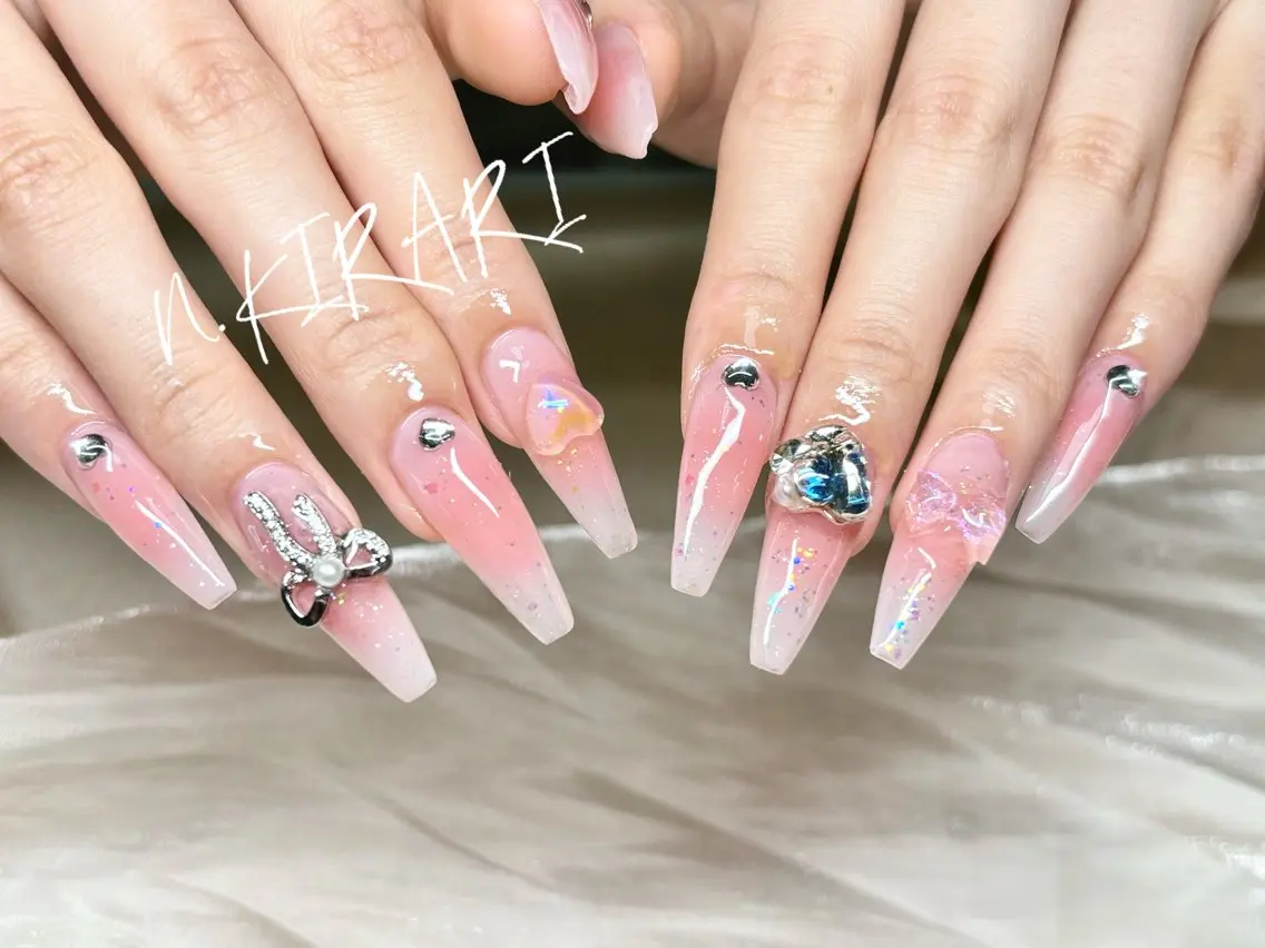 ネイル 持ち込み 夏ネイル ワンホンネイル ハンドネイル ハンドケア ETE LUNA NAILのネイルデザイン