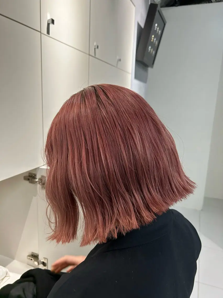ショート カラー 宇都宮 育実のヘアスタイル