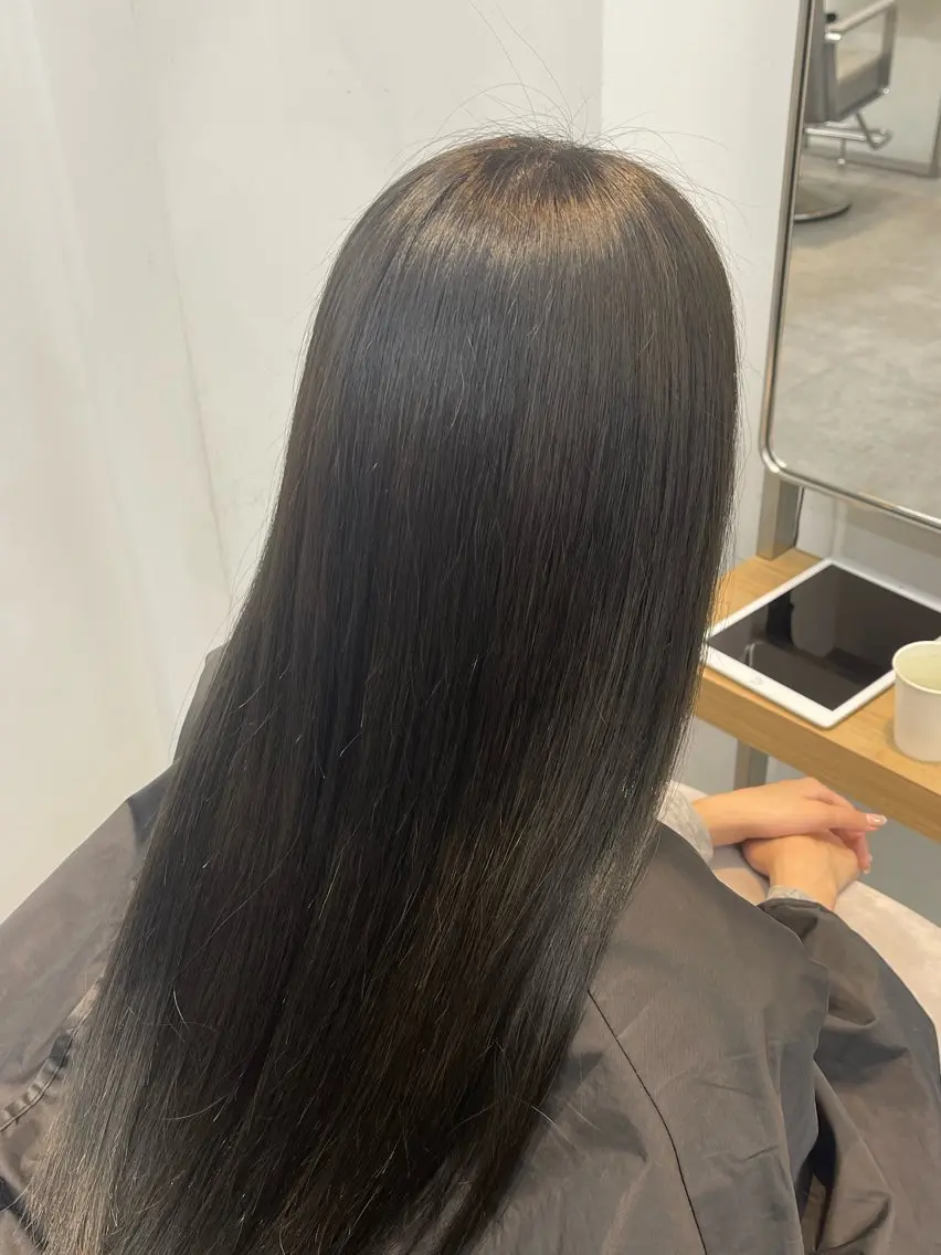 ロング カラー 黒髪 ブルーカラー グレーブラック 綱島/髪質改善 /艶髪/ルキヤ‎‎のヘアスタイル