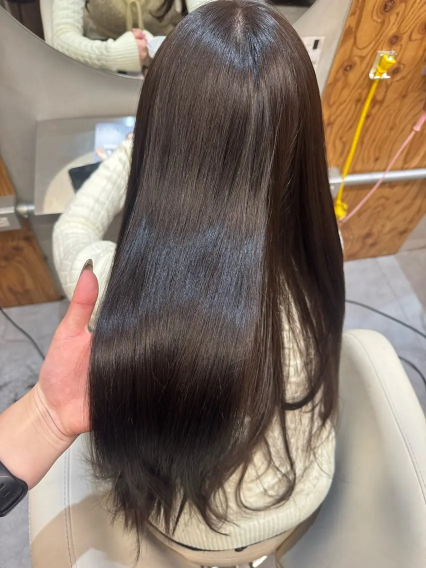 ヘアカラー 🌙ヘーゼルベージュ レイヤーカット🌙のヘアスタイル