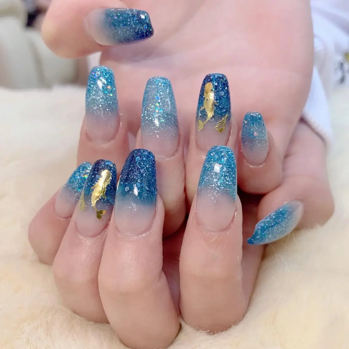 ネイル 長さ出し ラメ(グリッター) ラメグラデーション ワンカラーネイル nailart ecritのネイルデザイン
