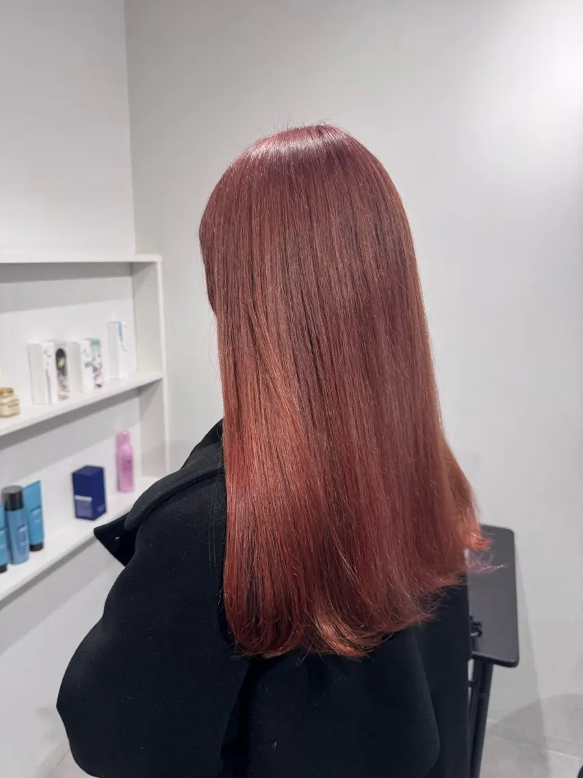 ロング カラー ブリーチ ブラウンカラー ピンクカラー ピンクブラウン カットモデル yumekaのヘアスタイル