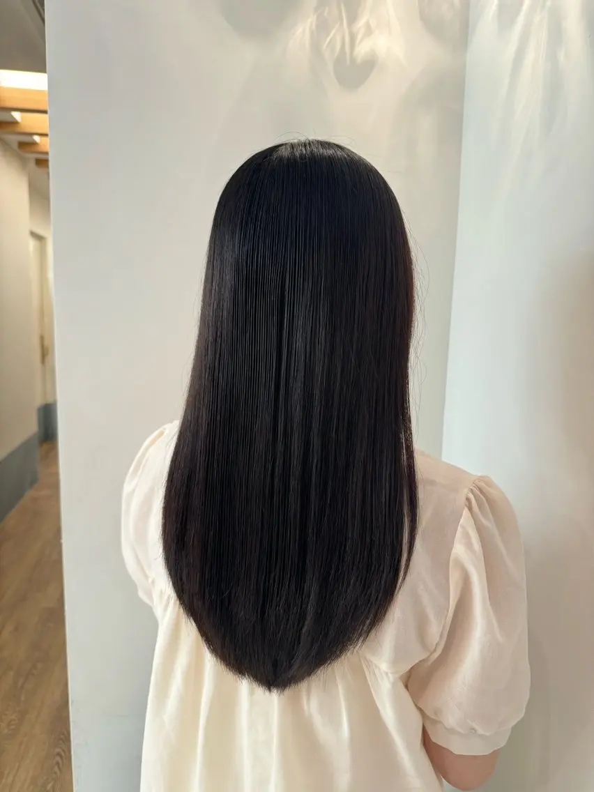 ロング 酸性ストレート 縮毛矯正 ホリグチ ルナのヘアスタイル
