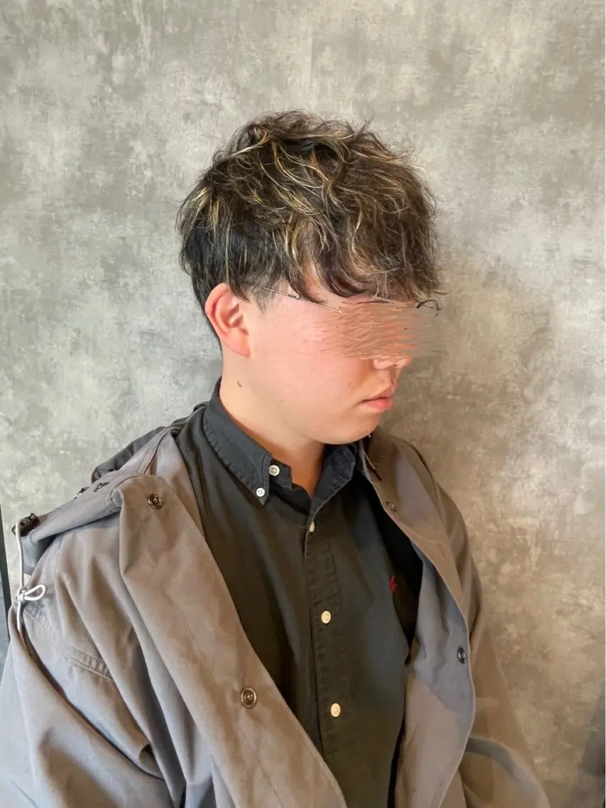 カラー ハイライトカラー Takeuchi daikiのヘアスタイル