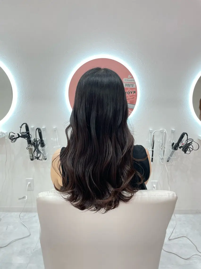ロング 山口 舞弥のヘアスタイル