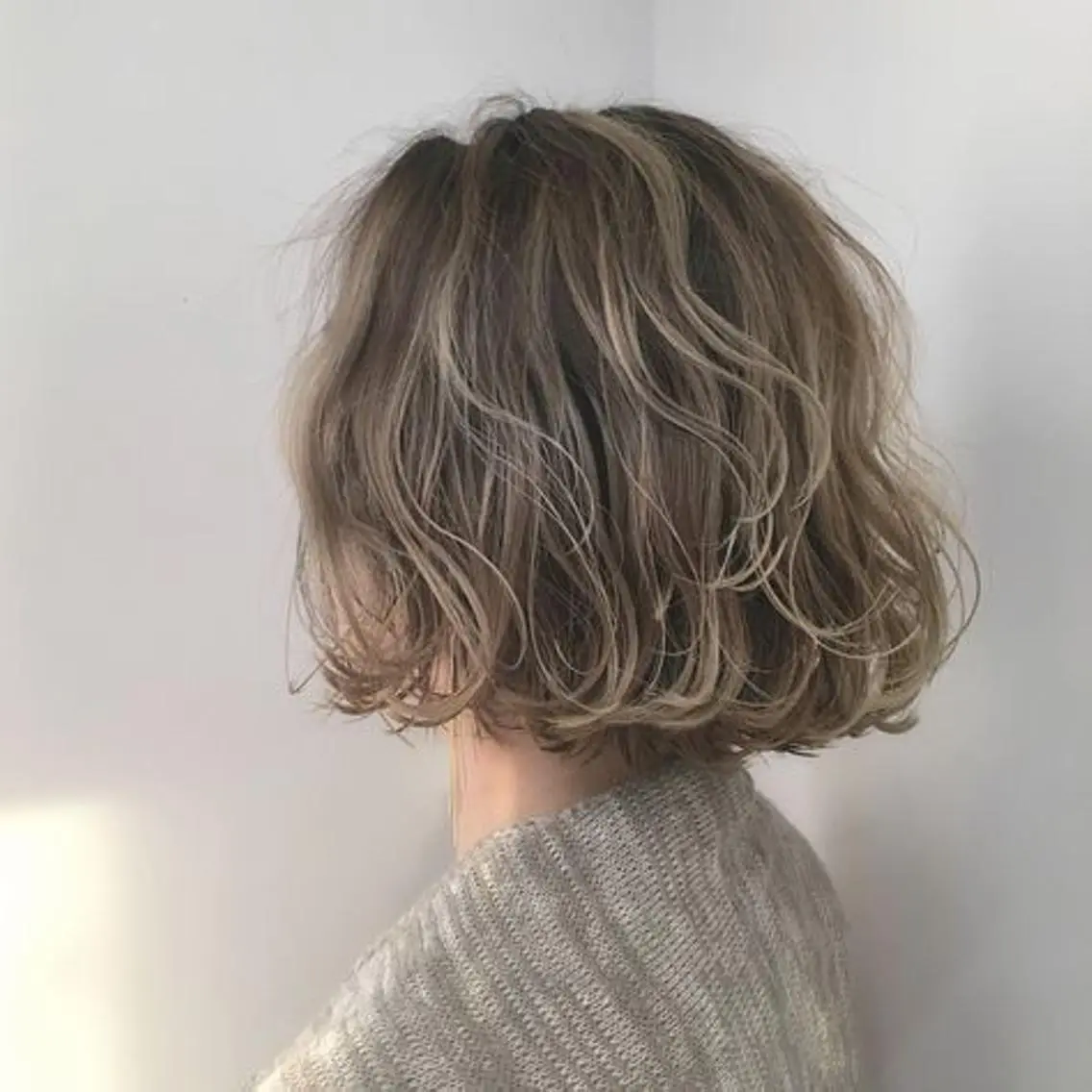 ミディアム カラー パーマ 【公式】amble luxe池袋東口🩷のヘアスタイル