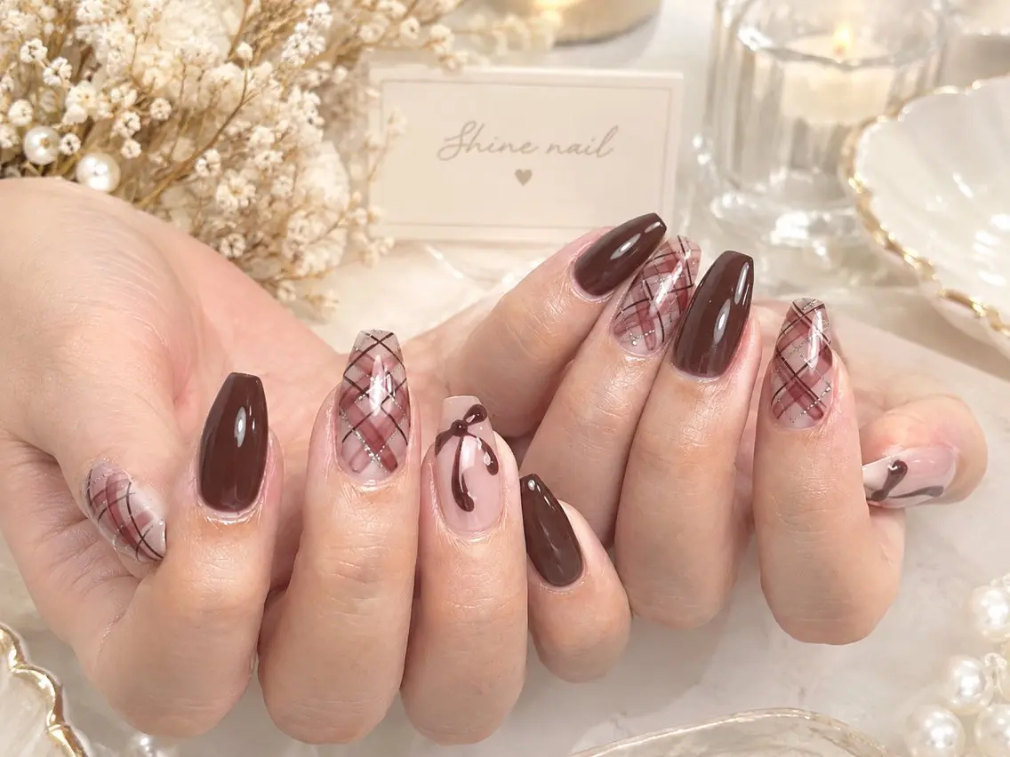 ネイル shine 🎀 長さ出し専門のネイルデザイン