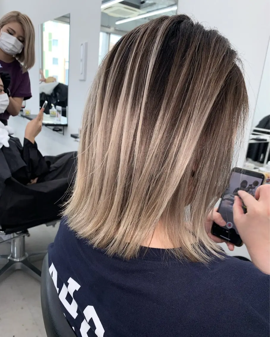 セミロング ヘアカラー ルナ/名古屋栄 /バレイヤージュのヘアスタイル