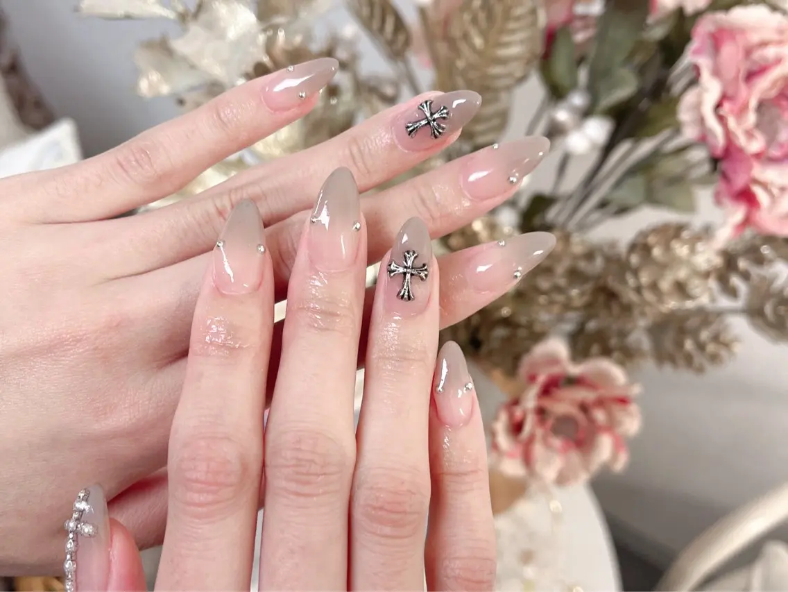 ネイル Glow Nail スカルプ専門店のネイルデザイン