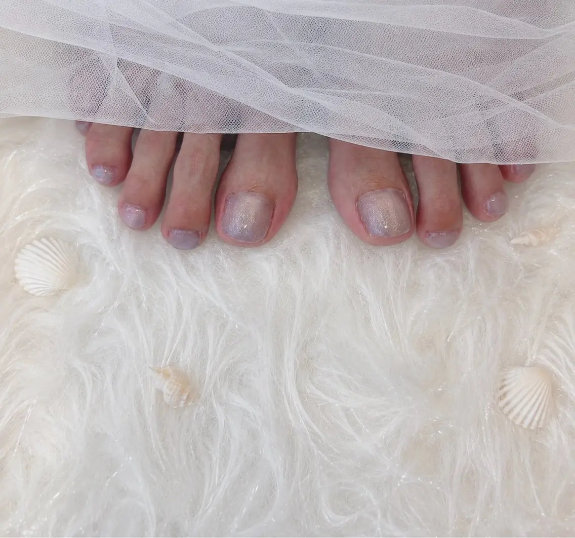 ネイル マグネットネイル マグネットワンカラー ワンカラーネイル パープル フットネイル M♡ nailのネイルデザイン