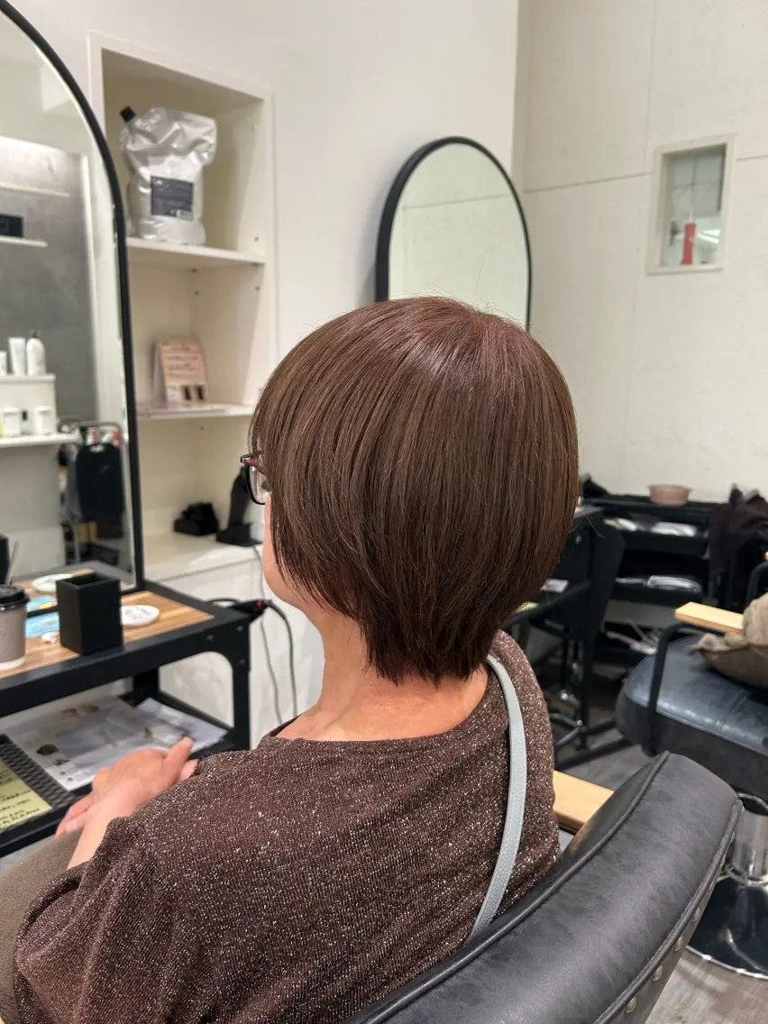 ショート カラー ベージュカラー ヘアカラー トリートメント cocotte 💟草間紫音💟のヘアスタイル