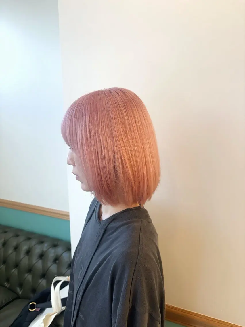 ショート カラー ヘアカラー 🩶ナチュラル ハイトーン/はちすのヘアスタイル