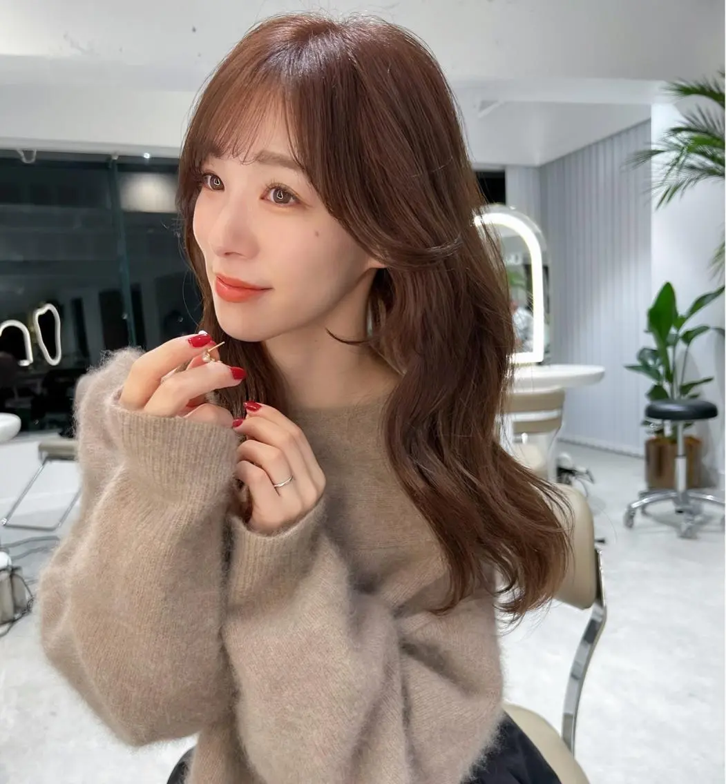 ロング 顔まわりレイヤー 韓国風ヘア レイヤーカット カット ヘアカラー トリートメント 韓国風レイヤーカット ryotaのヘアスタイル