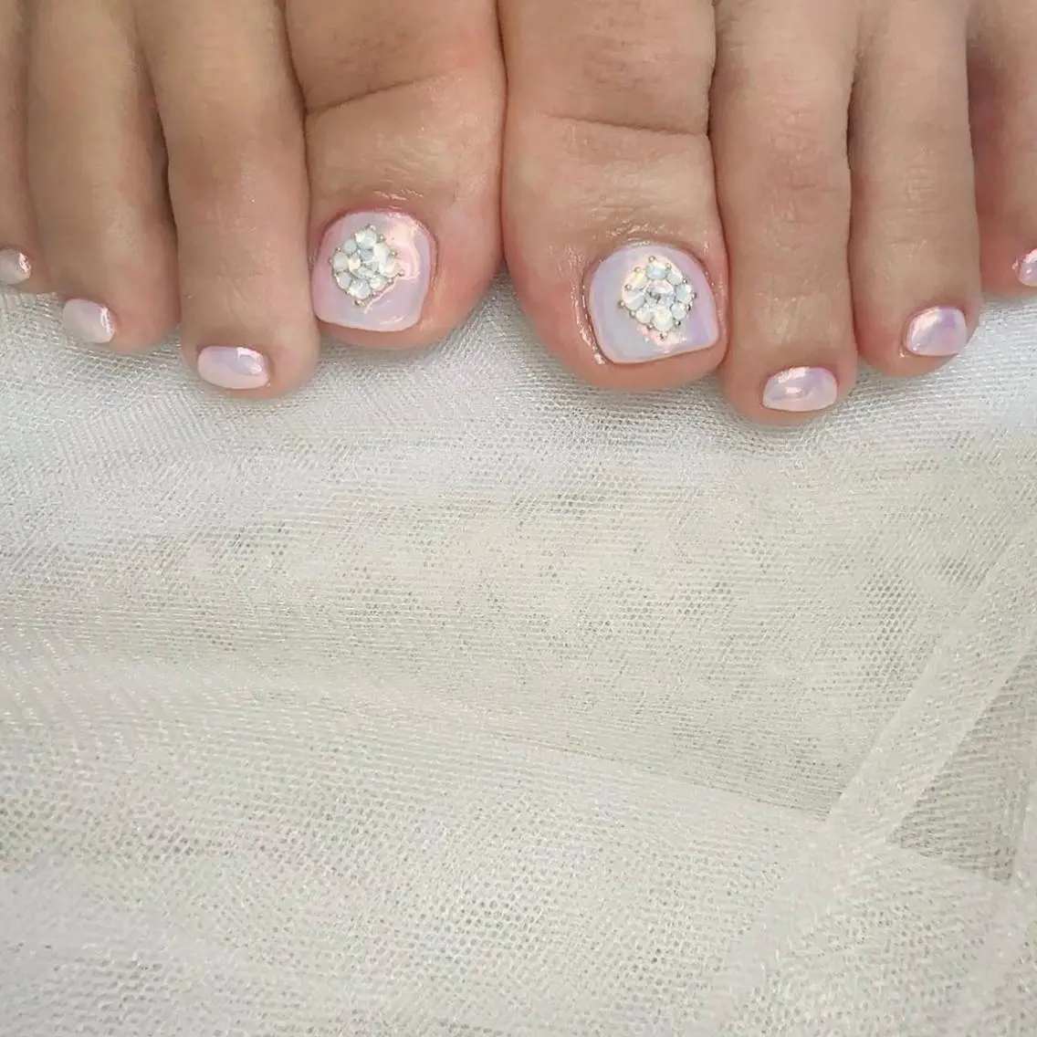 ネイル オーロラネイル クリアネイル フットネイル 氷ネイル・うるうるネイル 韓国ネイル 🪞KAPE NAIL 🪞のネイルデザイン