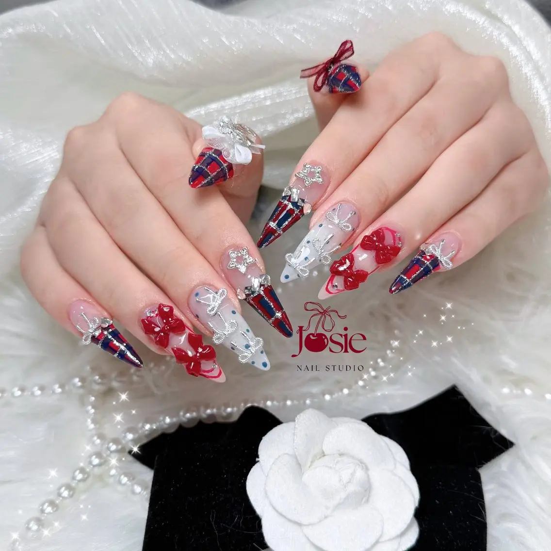 ネイル 長さ出し フレンチネイル グラデーション 韓国ネイル ロングネイル ハンドネイル Josie nail salonのネイルデザイン