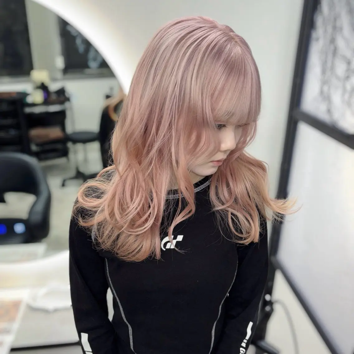 ロング カラー ヘアカラー Ren. 🦋デザインカラーのヘアスタイル