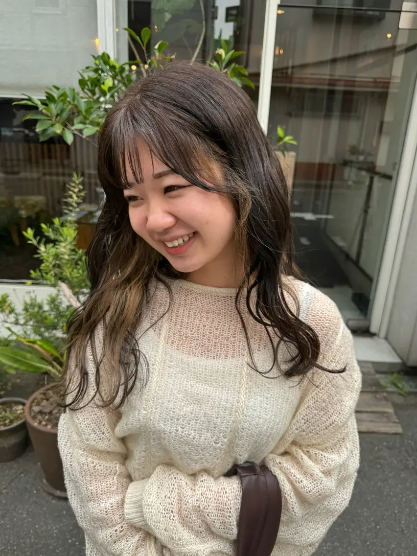 カラー MOK大阪梅田店 Asahiのヘアスタイル